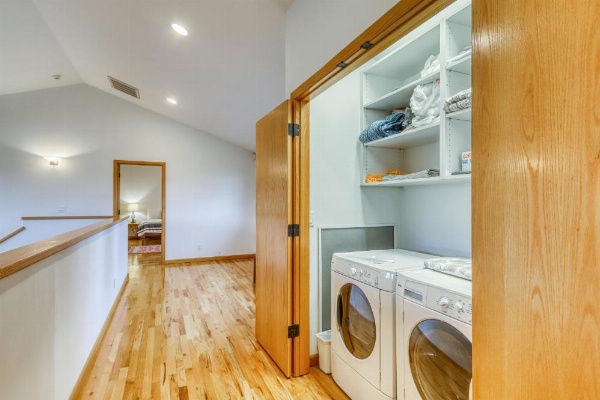 Manila Cove Majesty image 16