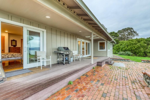 Manila Cove Majesty image 22