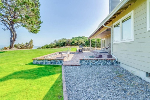 Manila Cove Majesty image 24